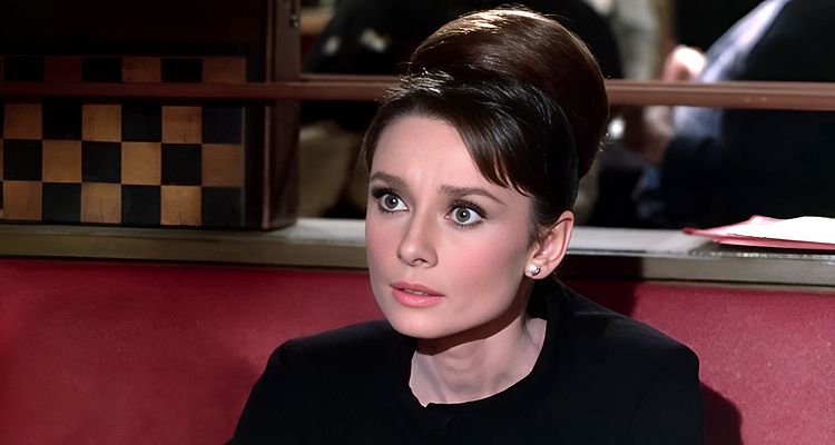 Шарада /Charade/ 1963 (0:48:20 / 1:53:36)