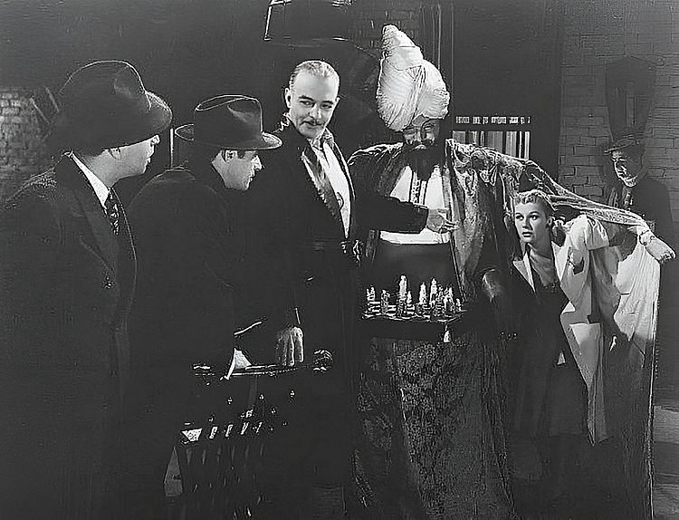 Чарли Чан в доме восковых фигур /Charlie Chan At The Wax Museum/ 1940 (0:05:07 / 1:03:00)