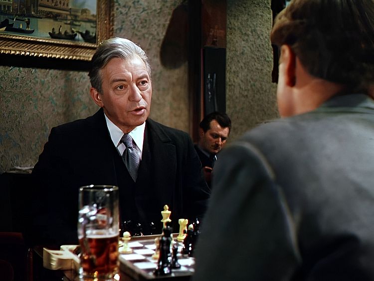 Человек, который смотрел, как проезжают поезда /The Man Who Watche The Trains Go By/ 1953 (0:14:03 / 1:22:00)