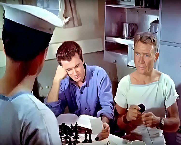 Ребенок и броненосец /The Baby and the Battleship/ 1956 (0:12:19 / 1:35:49)