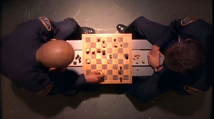 Робокоп /RoboCop: Prime Directives/ 2000 (0:38:20 / 1:31:01)