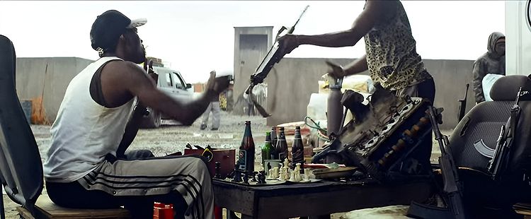 Робот по имени Чаппи /Chappie/ 2015 (0:05:29 / 2:00:24)