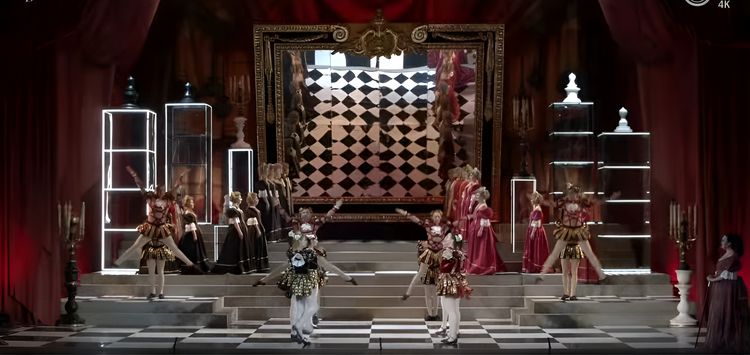 Ваш ход, Королева, муз.спектакль / 2023 (1:15:17 / 2:38:40)