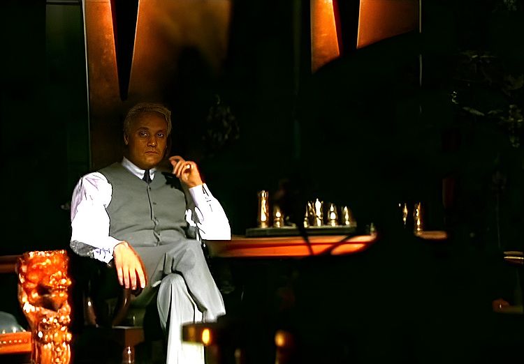 Ведьмин клинок /Witchblade/ 2000